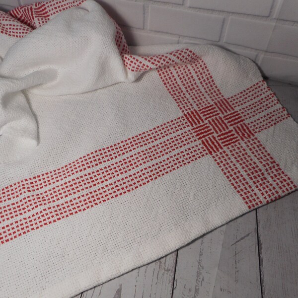 Hand-woven Cotton Towel - White/Red