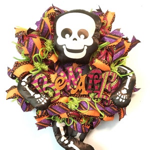 Halloween Skeleton Wreath, Halloween Wreath, Halloween Decoration for Front Door, Front Door Halloween Sign, Halloween Decor for Front Porch