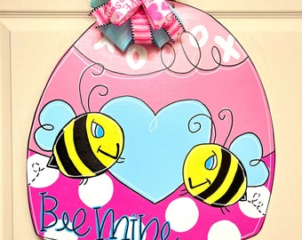 Bee Hive Door Hanger, Bee Door Hanger, Love Door Decor, Valentine’s Day Door Hanger, Bee Mine Door Decor,  Door Hanger