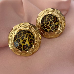 Leopard print clip on earrings - gold tone with faceted leopard print cabochon oversized non pierced earrings - 90s vintage jewelry