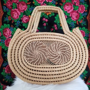 Vintage 70&#39;s Woven Sisal and Straw Basket Bag. Woven Boho Purse, Market Bag, or Wall Pocket Planter. Hanging Boho Decor Plant Basket Bag