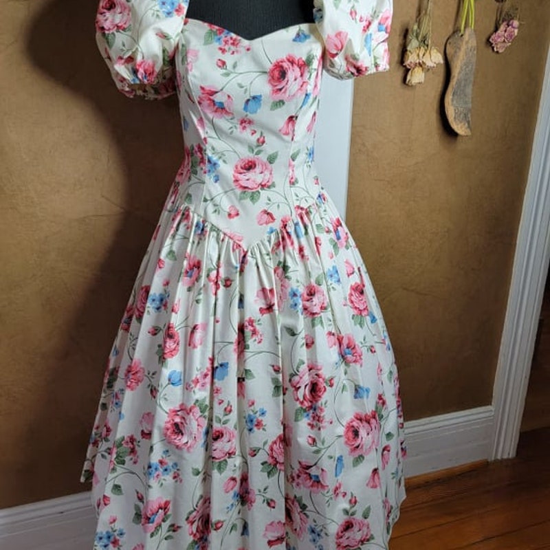 Vintage Floral Flared Sleeve Dress