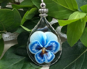 Pansy Pendant, Polymer Clay Pendant, Pansy Necklace, Unique Necklace, Unique pendant, Gift Ideas