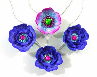 Collier pétale de géranium en pâte polymère, tutoriel pâte polymère, fleurs en pâte polymère, colliers en polymère, tutoriel canne feuille et pétale