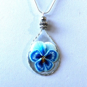 Pansy Pendant, Polymer Clay Pendant, Pansy Necklace, Unique Necklace, Unique pendant, Gift Ideas image 6