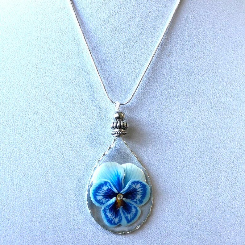 Pansy Pendant, Polymer Clay Pendant, Pansy Necklace, Unique Necklace, Unique pendant, Gift Ideas image 7