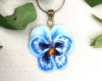 Pansy Pendant, Pansy Necklace, Polymer Clay Pansy, Flower Jewellery, Unique Gift, Unique Jewellery, Art Jewellery, Flower Necklace