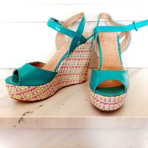 Y2K ultra high turquoise platform sandals, colourful straw platform heel, summer shoes, party sandals, EU 41, US 10, happy footwear.
