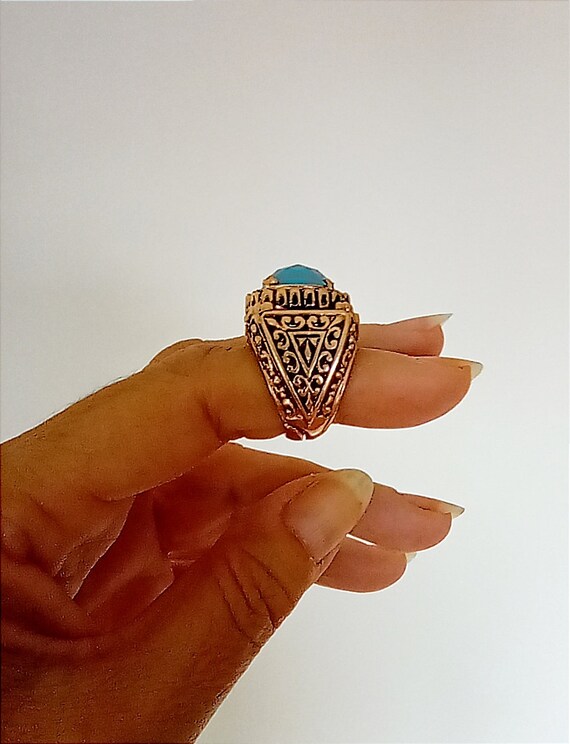 Vintage huge gold plated statement ring with a big tu… Gem