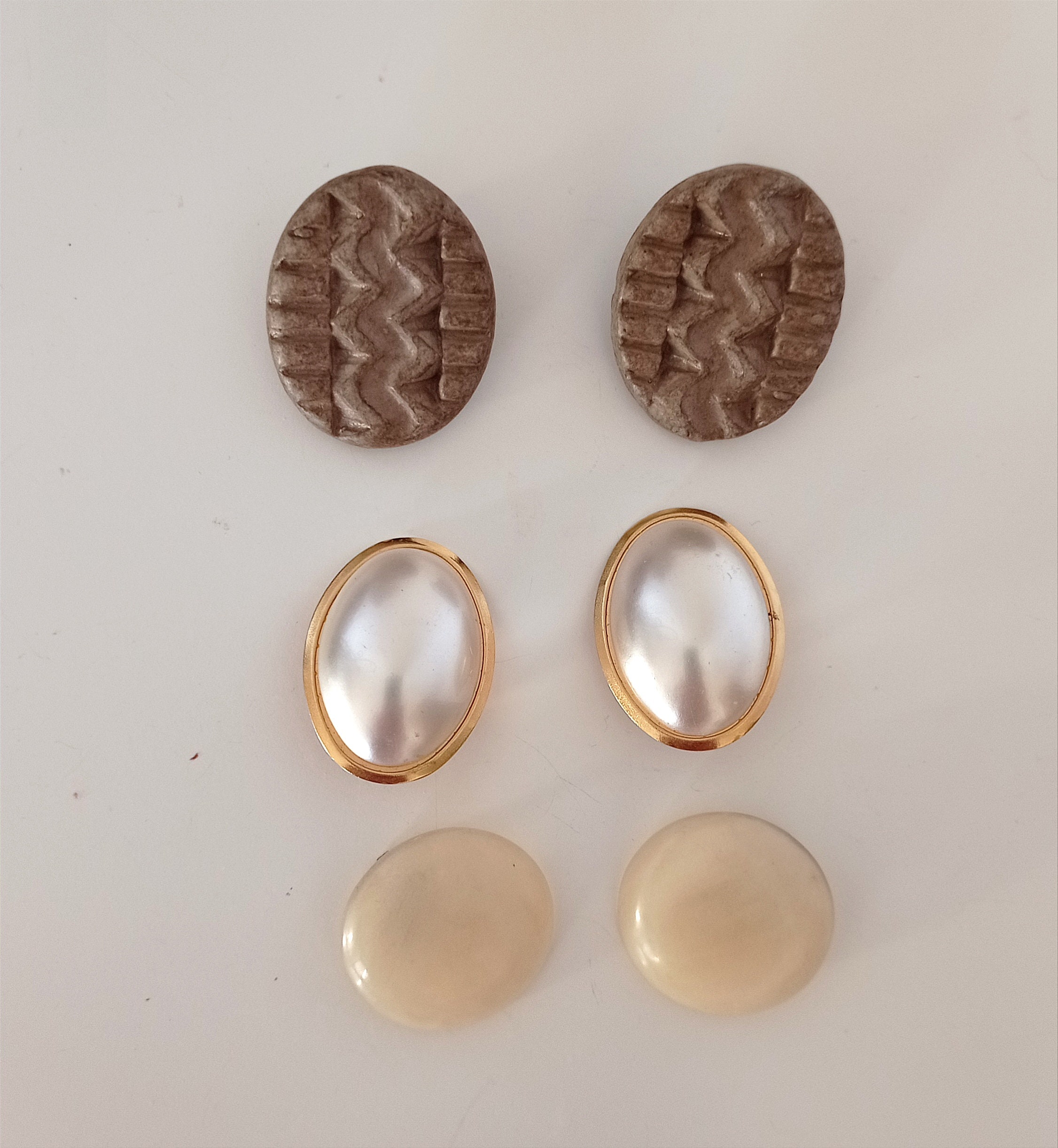 Paire De Boucles D'oreilles Vintage Clips Années 70, Plastique Blanc