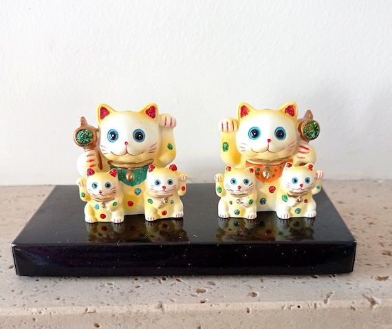 Small 2024 maneki neko