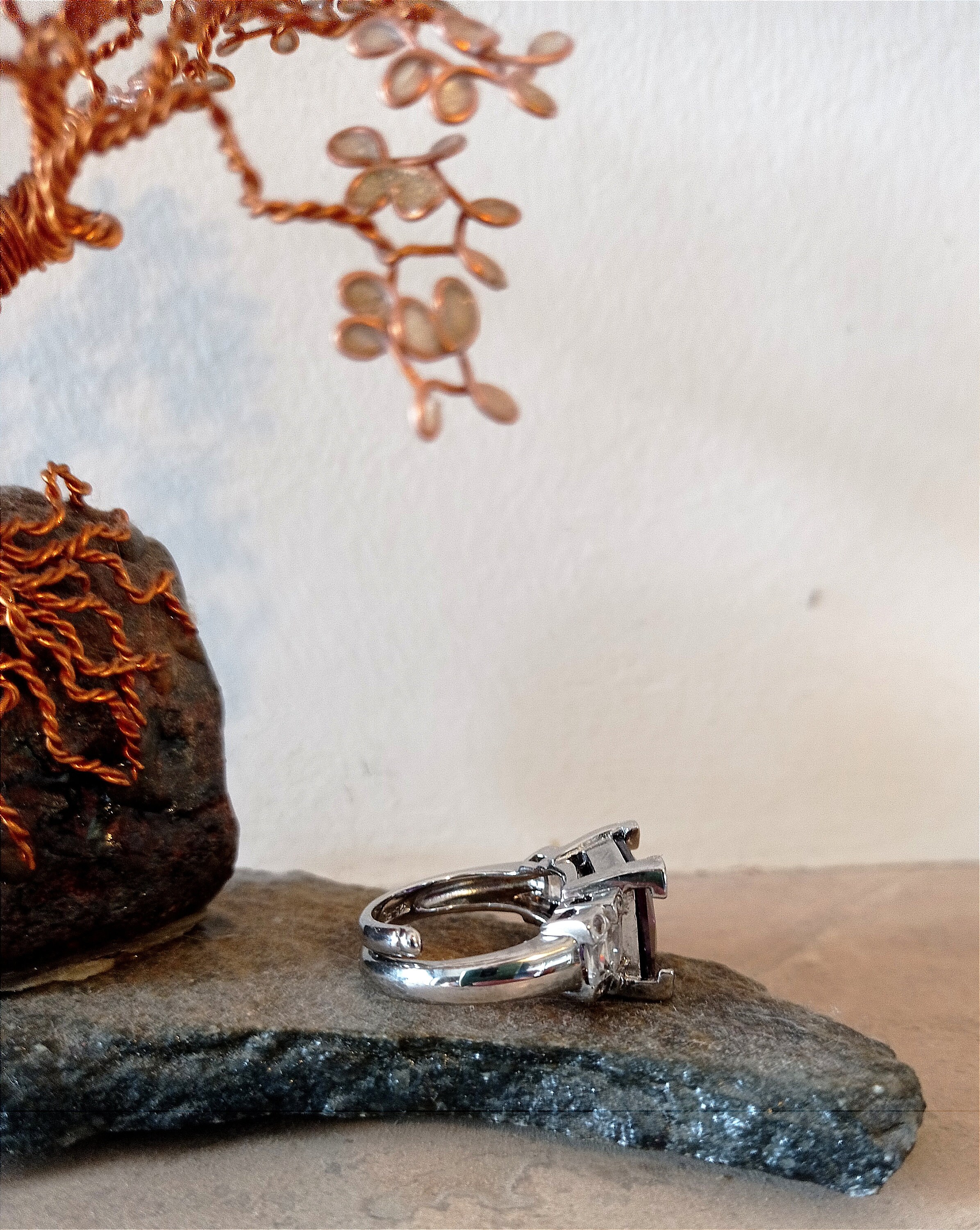 Bague Ancienne En Argent 925 Massif - Forme Fleur Avec Saphirs Blancs Et Roses - Taille 56
