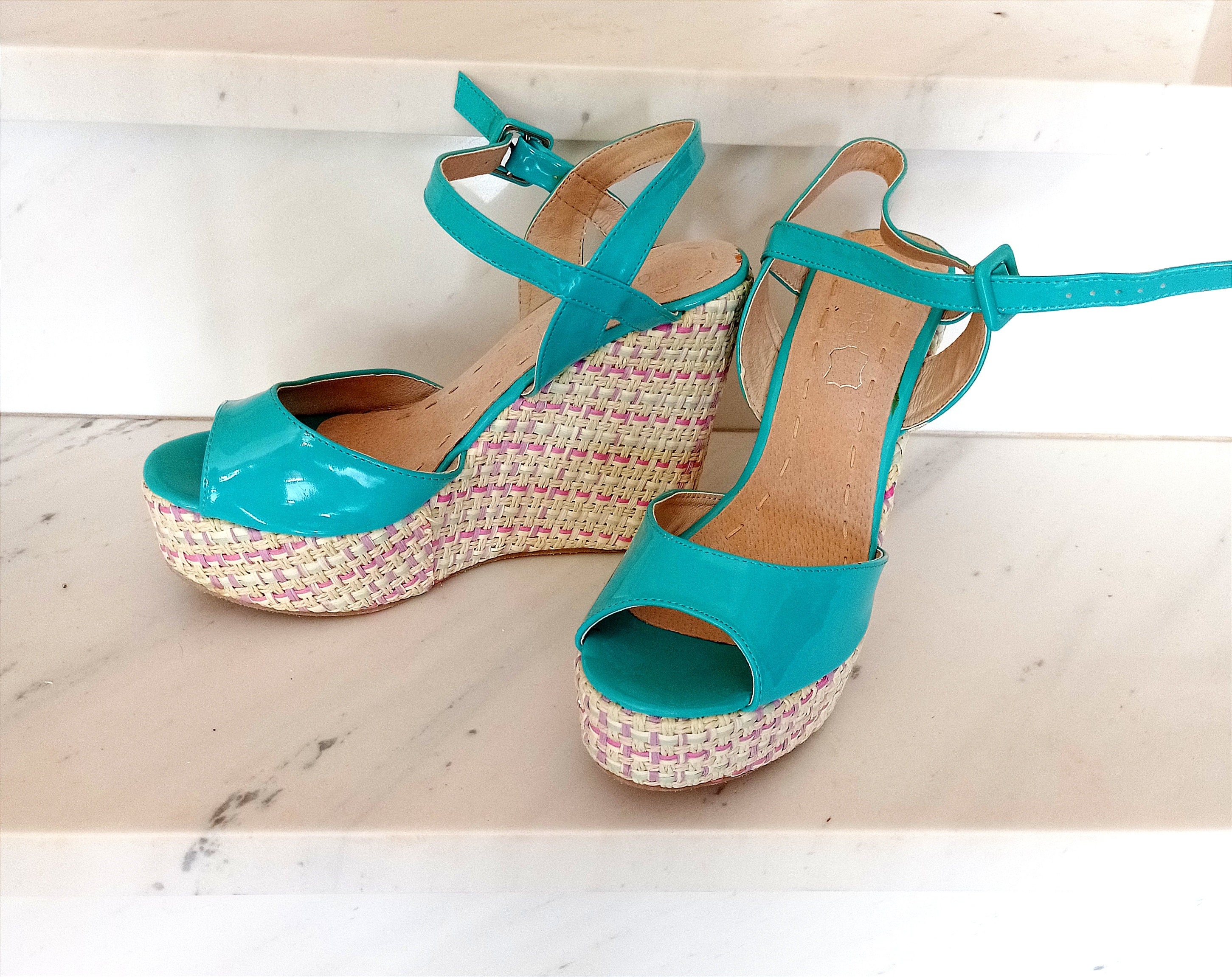 Plataformas store de colores