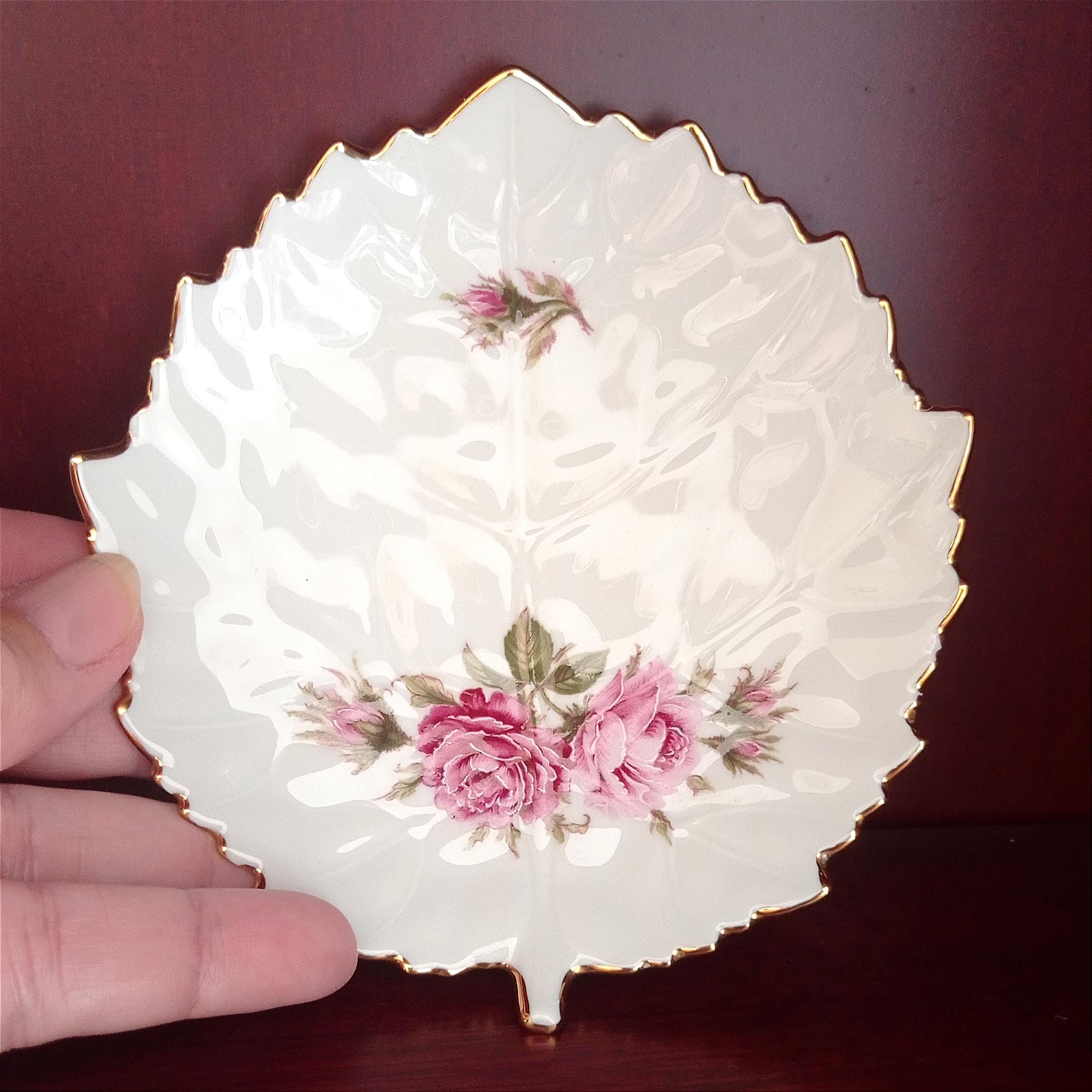 Service De Vaisselle Vintage Kaiser En Porcelaine - Motif Floral élégant