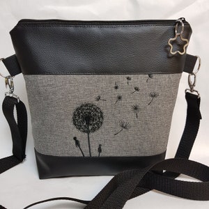 Handtasche Pusteblume grau Umhängetasche grau schwarz Tasche mit Anhänger Kunstleder Bild 2