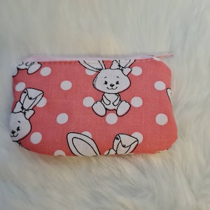 Kleines Täschchen  Hase Kosmetiktasche Schlüsseltasche Osterhase Geschenkidee Mitbringsel Ostern