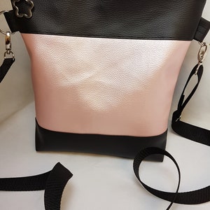 Handtasche Schmetterling rose metallic Umhängetasche Kunstleder Tasche mit Anhänger Frühling Bild 10