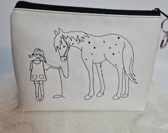 Kleine Kosmetiktasche  Pferd mit Anhänger Herz und Glitzerkunstleder