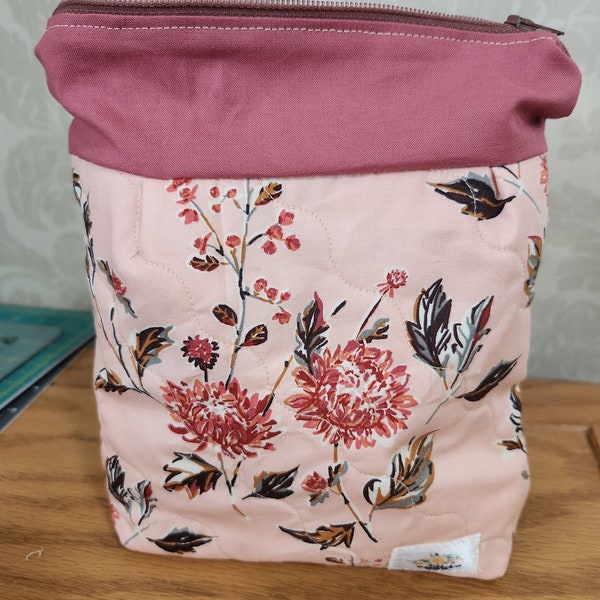 Mauve Floral Makeup Zippered Pouch/Travel Hygiene Essentials Bag/Cosmetic Bag/Mother's Day Gift/Teen Girl Gift/Sister Gift/Aunt Gift