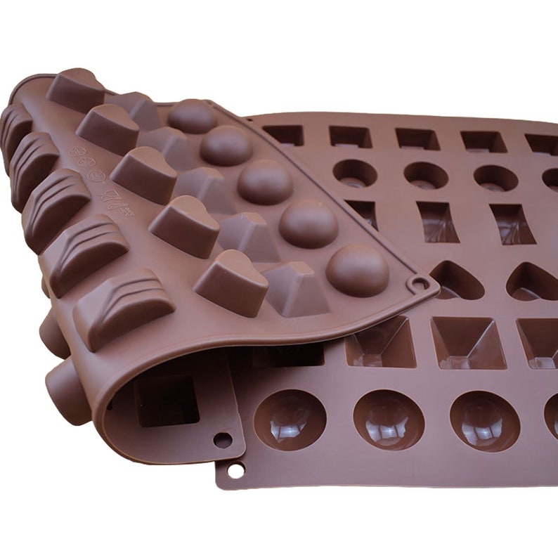 Simple Shapes Silicone Mold Gourmet Chocolate Mold Cake Decoration Baker Tool DIY Chocolate Unique Candy Heart Shape Pyramid Shape Candy Bar