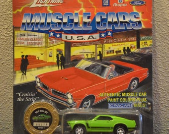 Johnny Lightning 1970 Boss 302 Series 4 Muscles Car Limited Edition by Playing Mantis