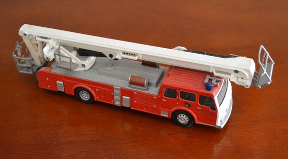 Vintage CORGI Major Toys- Simon Snorkel Fire Engine #1127