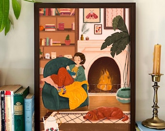 Op de afbeelding: Een digitale illustratie van een knusse woonkamer scène. Een vrouw zit in een fauteuil en leest een boek, terwijl een hond op de vloer slaapt. Een open haard met een brandend vuur voegt warmte toe aan de kamer, die is versierd met boekenkasten, planten en een theepot met een bloemenmotief.