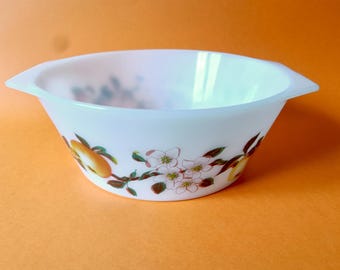ヴィンテージ アルコパル フレンチキャセロール皿：ブルーフローラル