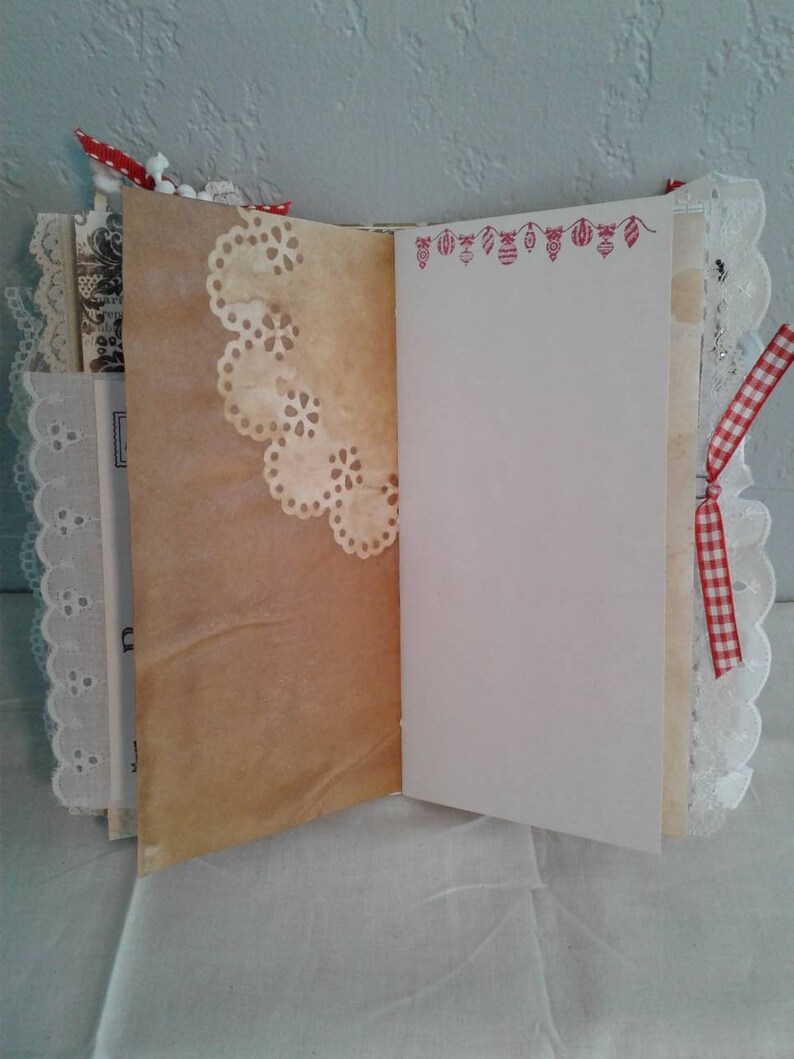 Christmas junk journal Traveler/'s notebook insert Shabby Chic VintageTraditional colorDecember daily