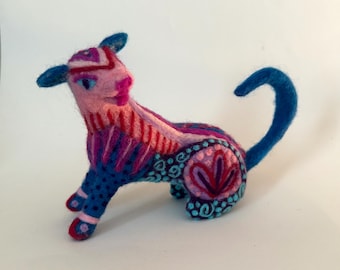 Needle Felted Wool Animal Sculpture, Oaxacan Pattern Art, Colorful Handmade Figurine