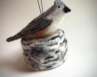 Needle Felted Tufted Titmouse Wool Bird Ornament, Realistic Sculpted Wildlife Decoration