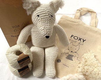 Echo The Arctic Fox Knitting Kit