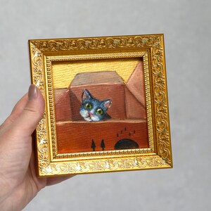 Cat in a Box Origineel ingelijst schilderij. Handgeschilderde kat in een doos, grappig kitten ingelijste kunst 4 x 4 inch