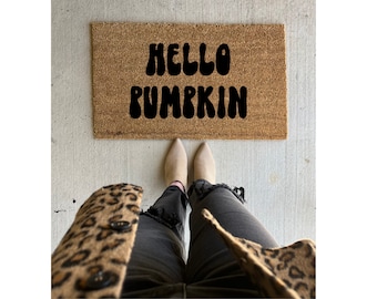 Hello pumpkin | doormat | welcome mat | fall decor | welcome home | housewarming gift | wedding gift idea | gift idea | fall doormat