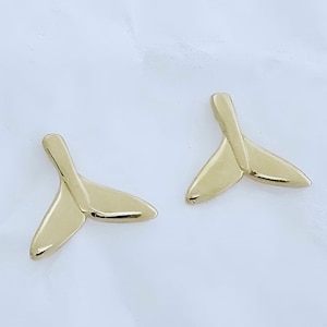 Sterling Silber mit 14k Gold Whale Tail Ohrstecker Whale Tail 9 x 10 mm