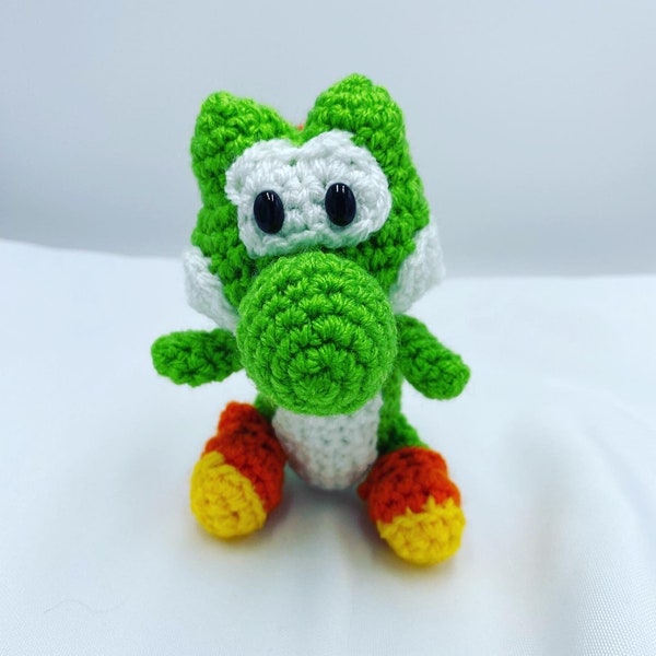 Mini/Small Yoshi Stuffed Toy/Yoshi Crocheted Stuffed Toy/Amigurumi/Crocheted Stuffed Toy/Kawaii Crocheted Toy/Plush/Plushie