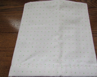 Green Polka/ Dot Baby/ Burp Cloth/Pink Polka/ Dot Baby/ Burp Rag/ Flannel Material/ Burp Cloth