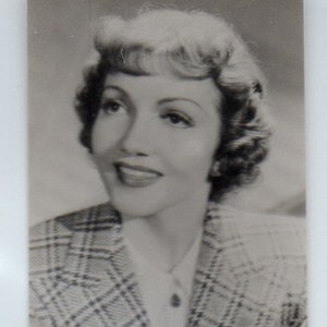 CLAUDETTE COLBERT 1940 Bridgewater Film Stars Mini Verzamelkaart