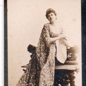 JULIA ARTHUR c.1900 Tarjeta de cigarrillo de oro de Guinea de Ogden