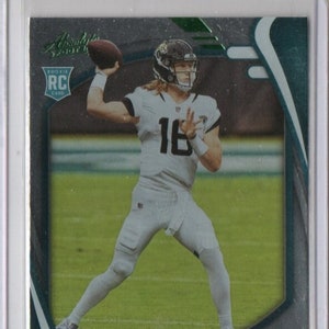 TREVOR LAWRENCE RC 2021 Panini Absolute #101 Tarjeta de fútbol paralela verde - Jacksonville Jaguars