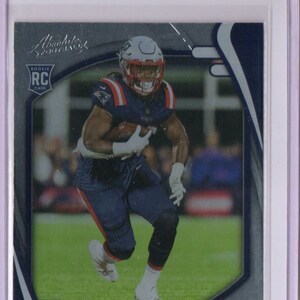 Tarjeta de fútbol Panini Absolute n.° 133 de RHAMONDRE STEVENSON RC 2021 - New England Patriots