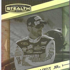 DALE EARNHARDT Jr 2010 Press Pass Stealth # 8 Black & White Parallel Nasscar Racing Karte