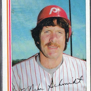 MIKE SCHMIDT 1982 Topps #100 Baseball Card - Philadelphia Phillies