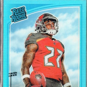 RONALD JONES RC 2018 Donruss Optic #159 Aqua Parallel Voetbalkaart #/299 - Tampa Bay Buccaneers