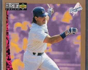 MIKE PIAZZA 1996 UD Collectors Choice #272 Gold Signature Parallel Baseball Card - Los Angeles Dodgers