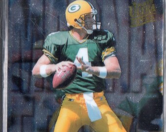 BRETT FAVRE 1995 Fleer Ultra Magna Force #16 Football Card - Green Bay Packers