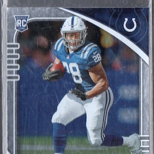JONATHAN TAYLOR RC 2020 Panini Absolute #161 Green Parallel Football Card - Indianapolis Colts