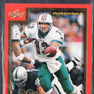 DAN MARINO 1999 Score #148 Anniversary Showcase Parallel Football Card - Miami Dolphins