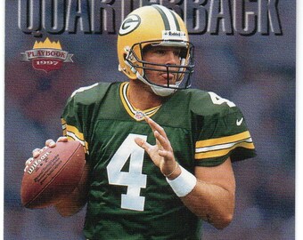 BRETT FAVRE 1997 Score Board Magnified Jumbo Football Card #/2000 - Green Bay Packers