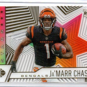 Tarjeta de fútbol de Panini Illusions Shining Stars n.° 17 de Ja'MARR CHASE 2021 - Cincinnati Bengals